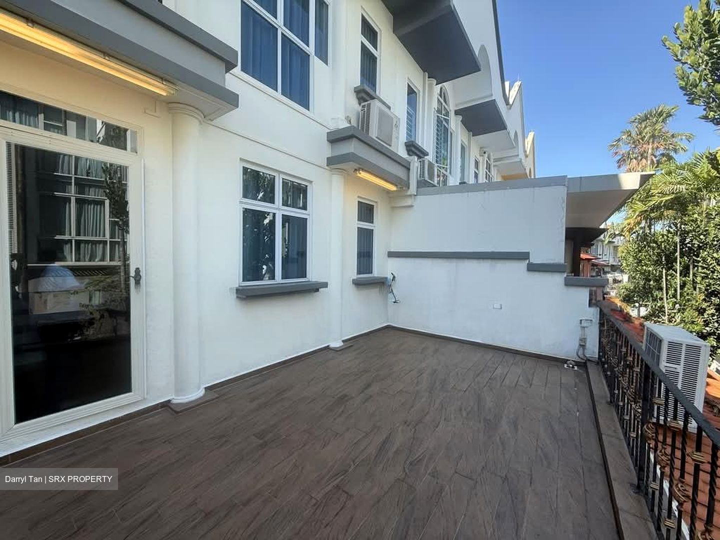 Elias Terrace (D18), Terrace #569682961